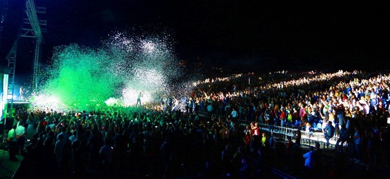 Enrique Iglesias at Ehdeniyat